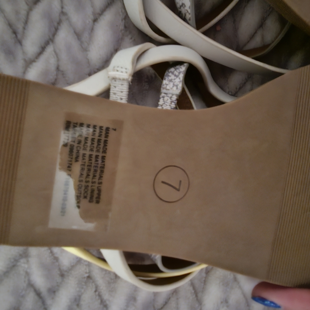 Target sandals - Picture 5 of 5